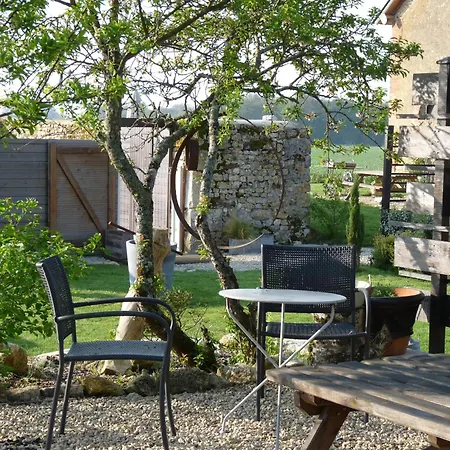 La Ligne Bed & Breakfast *